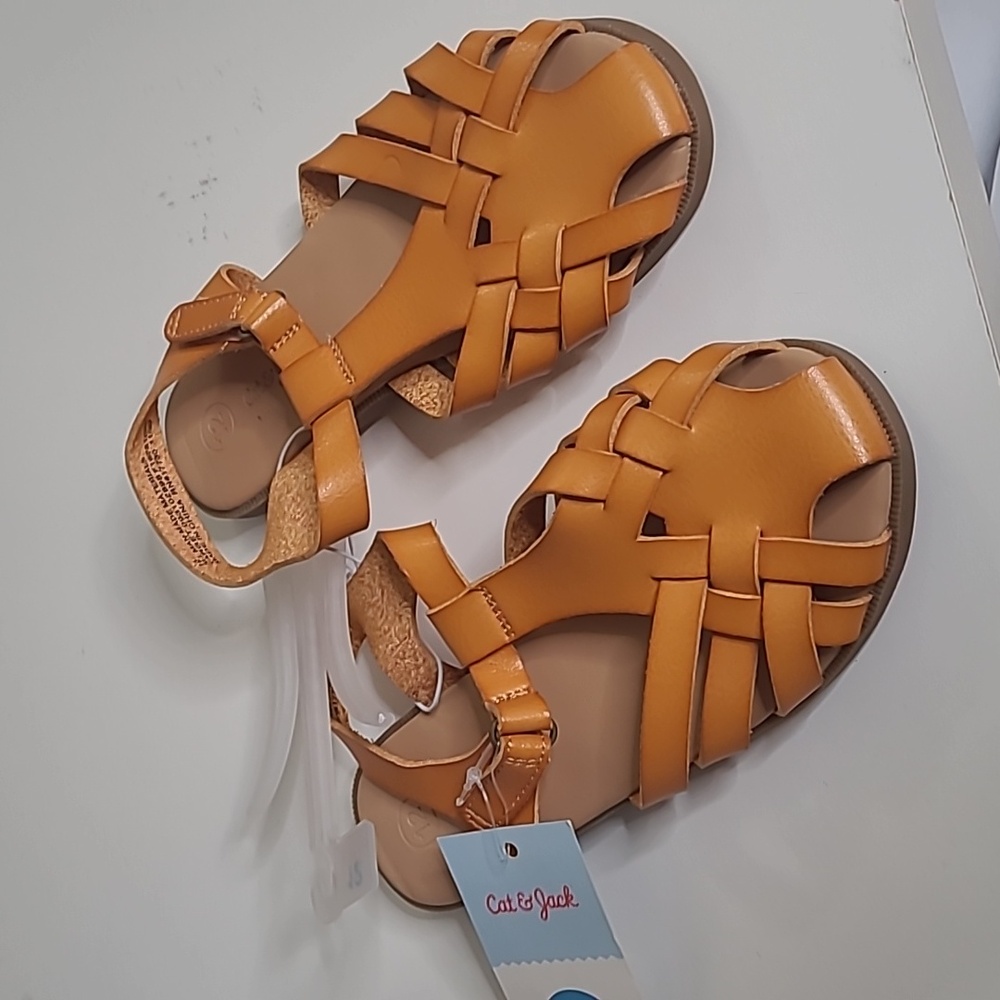New with tags! Cat & Jack Girls Ella size 12 cognac summer sandals